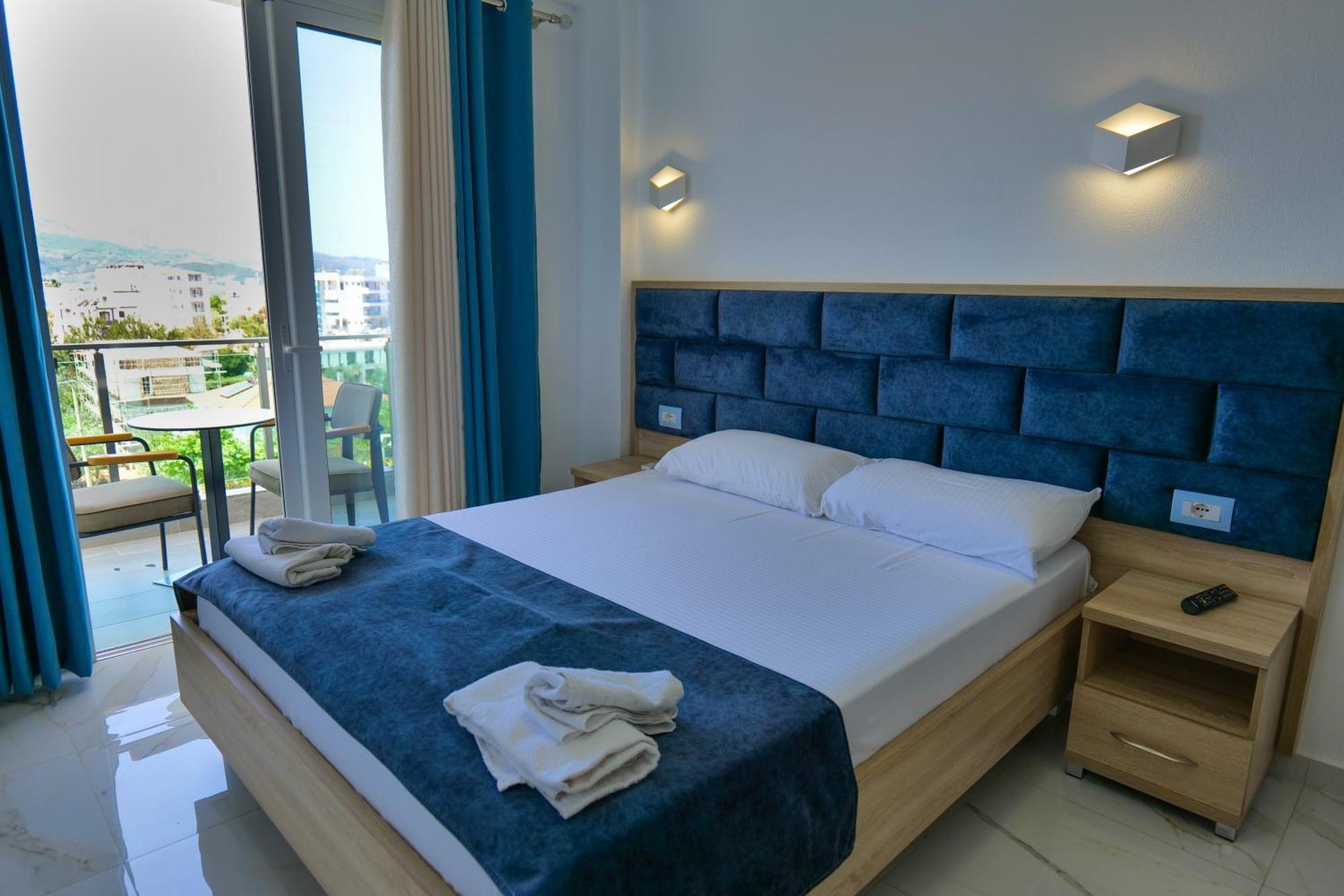 Hotel Vathi Εξαμίλιο Εξωτερικό φωτογραφία