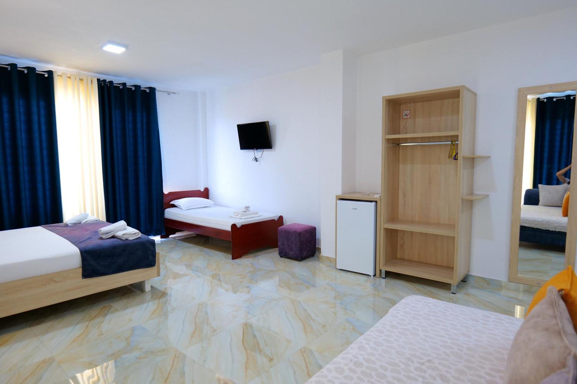 Hotel Vathi Εξαμίλιο Εξωτερικό φωτογραφία