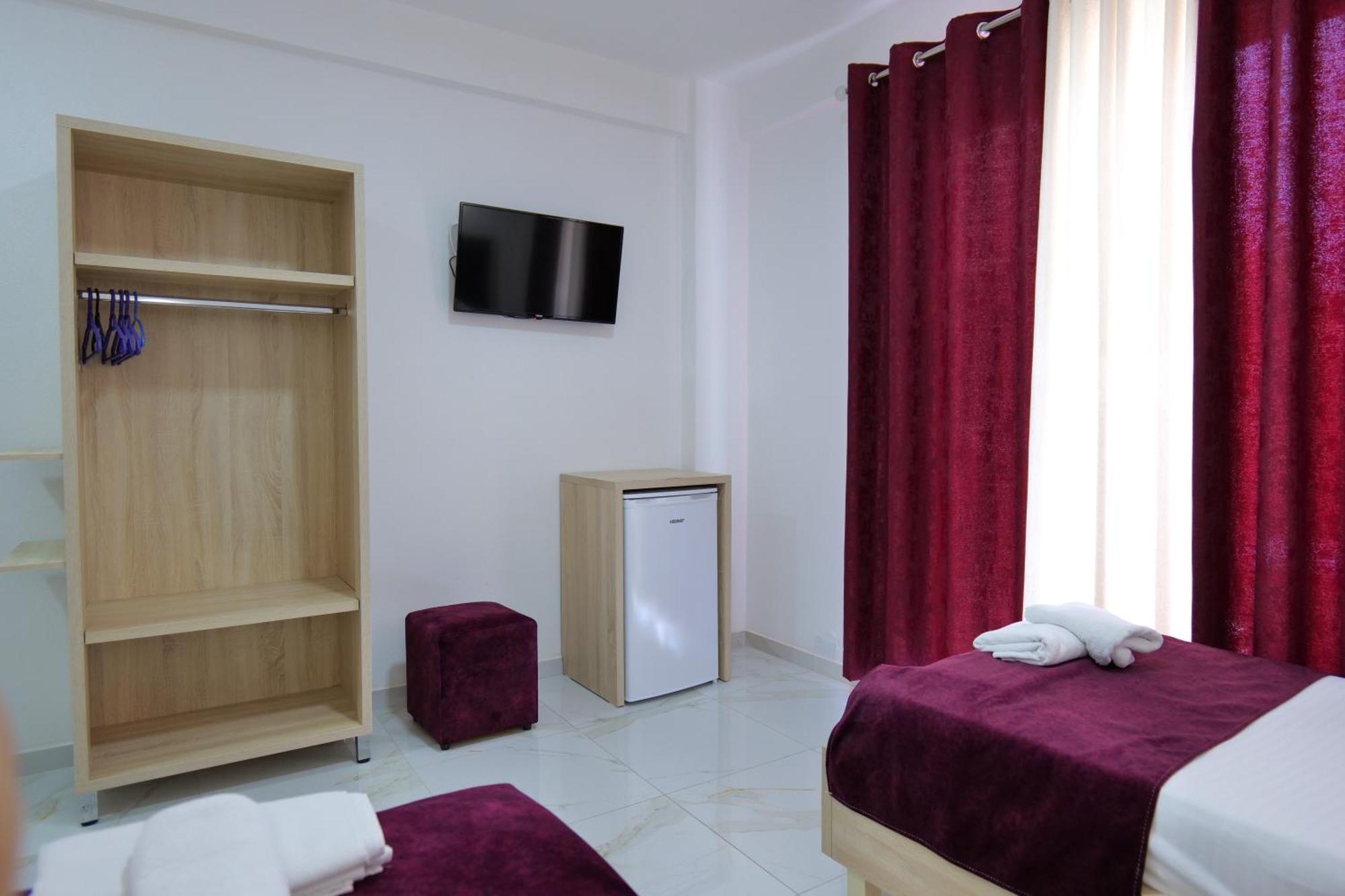 Hotel Vathi Εξαμίλιο Εξωτερικό φωτογραφία