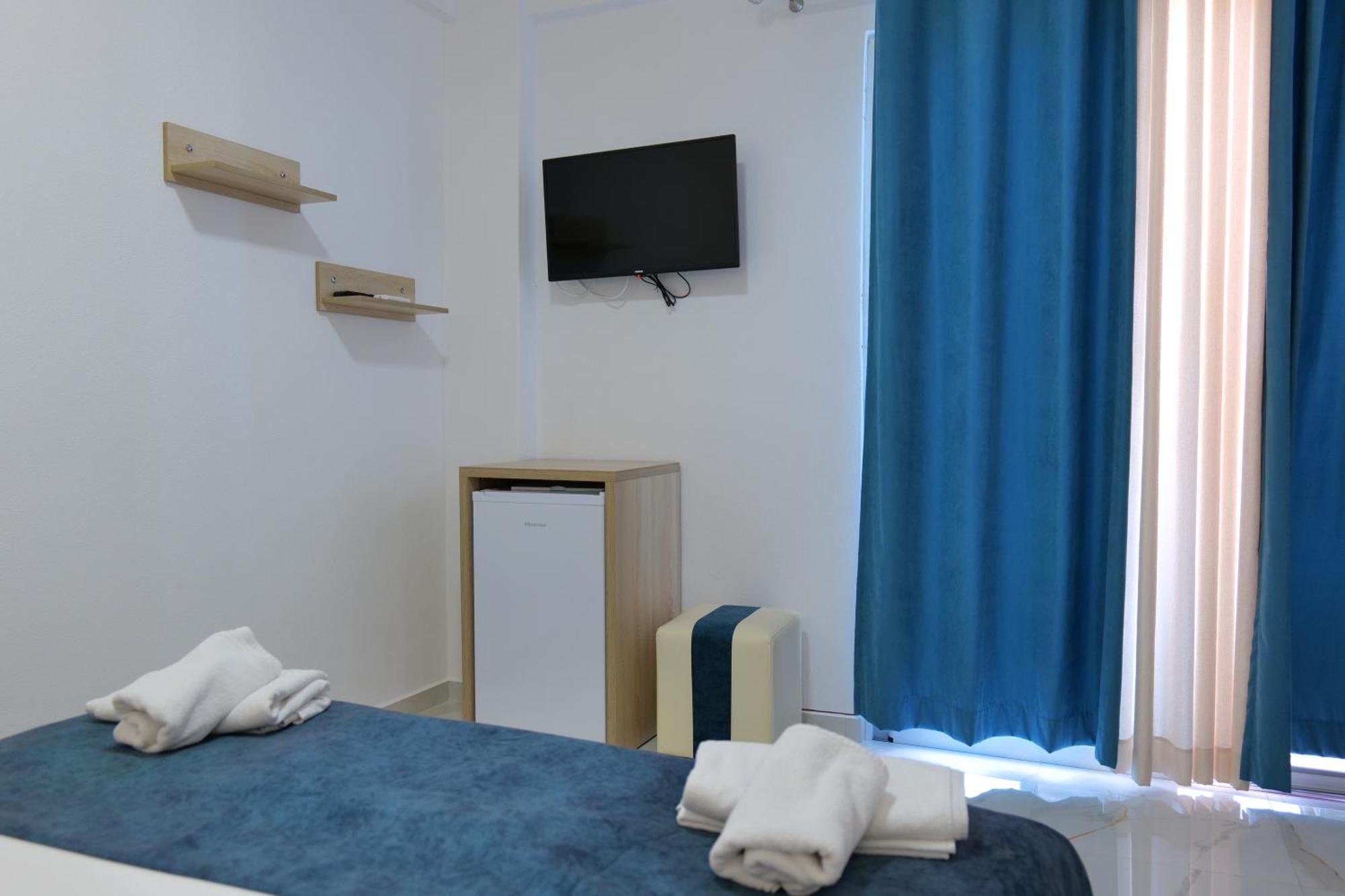 Hotel Vathi Εξαμίλιο Εξωτερικό φωτογραφία