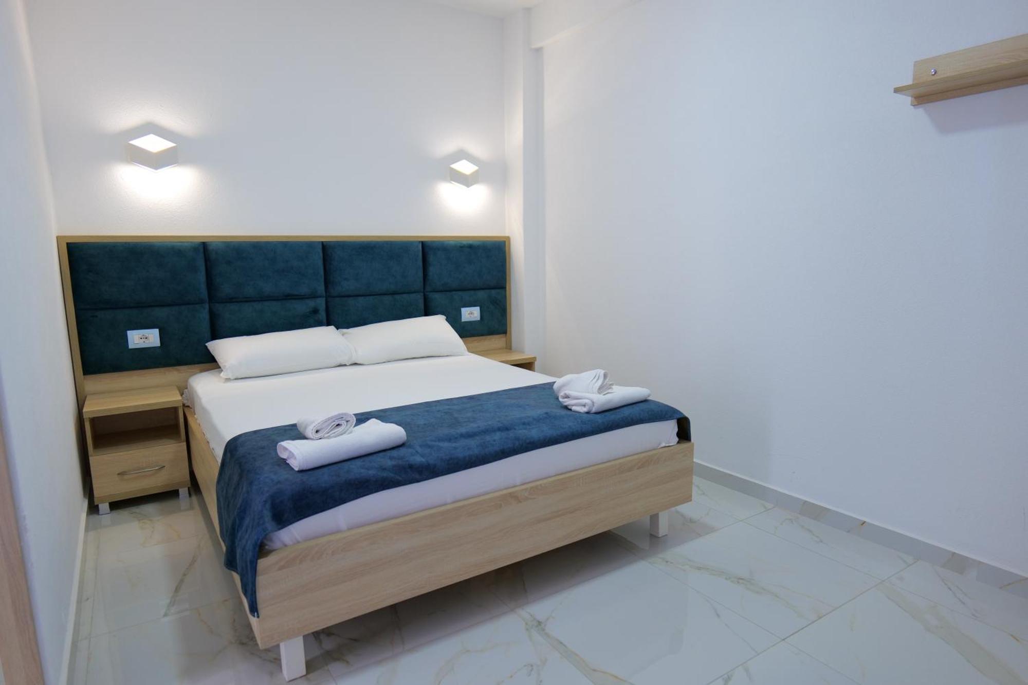 Hotel Vathi Εξαμίλιο Εξωτερικό φωτογραφία