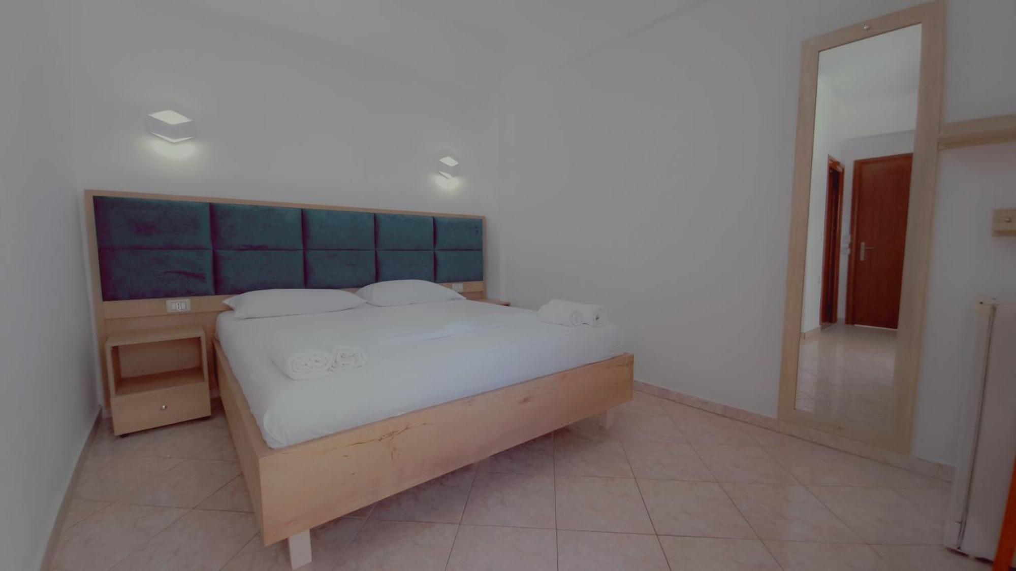 Hotel Vathi Εξαμίλιο Εξωτερικό φωτογραφία