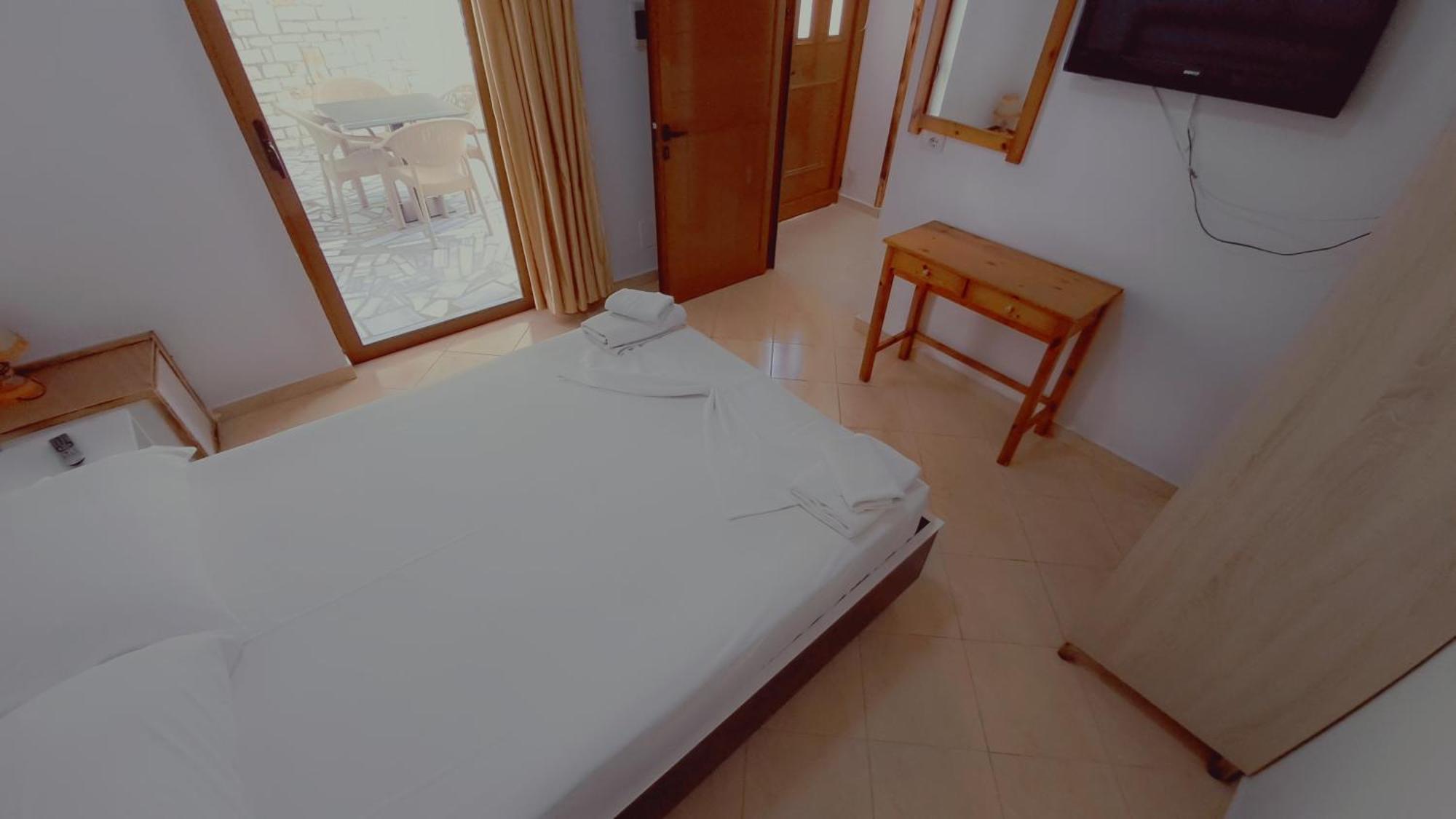 Hotel Vathi Εξαμίλιο Εξωτερικό φωτογραφία