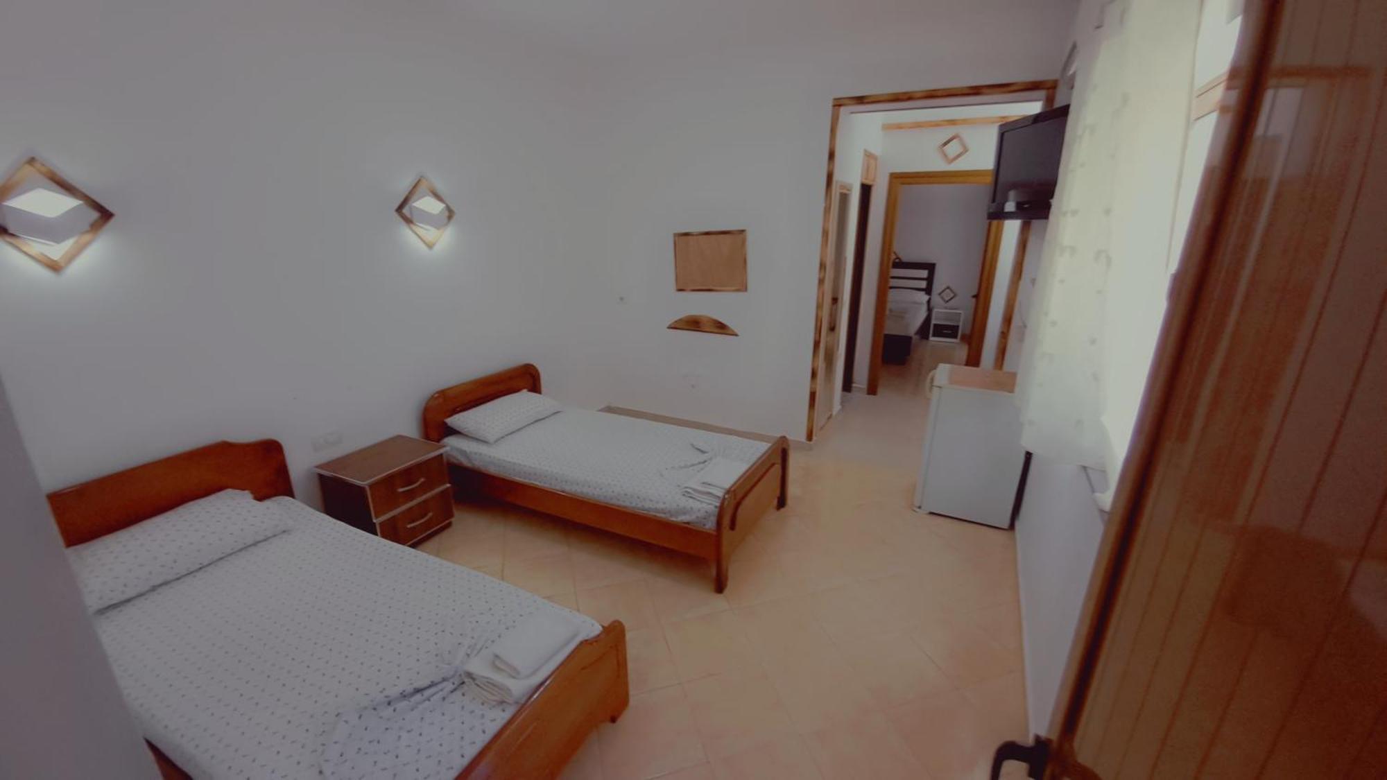 Hotel Vathi Εξαμίλιο Εξωτερικό φωτογραφία